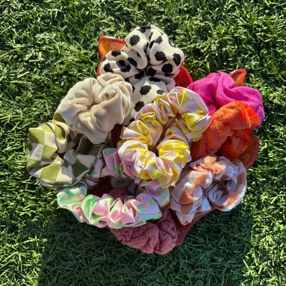 Mystery Scrunchie Bundle - Picture 2 of 2
